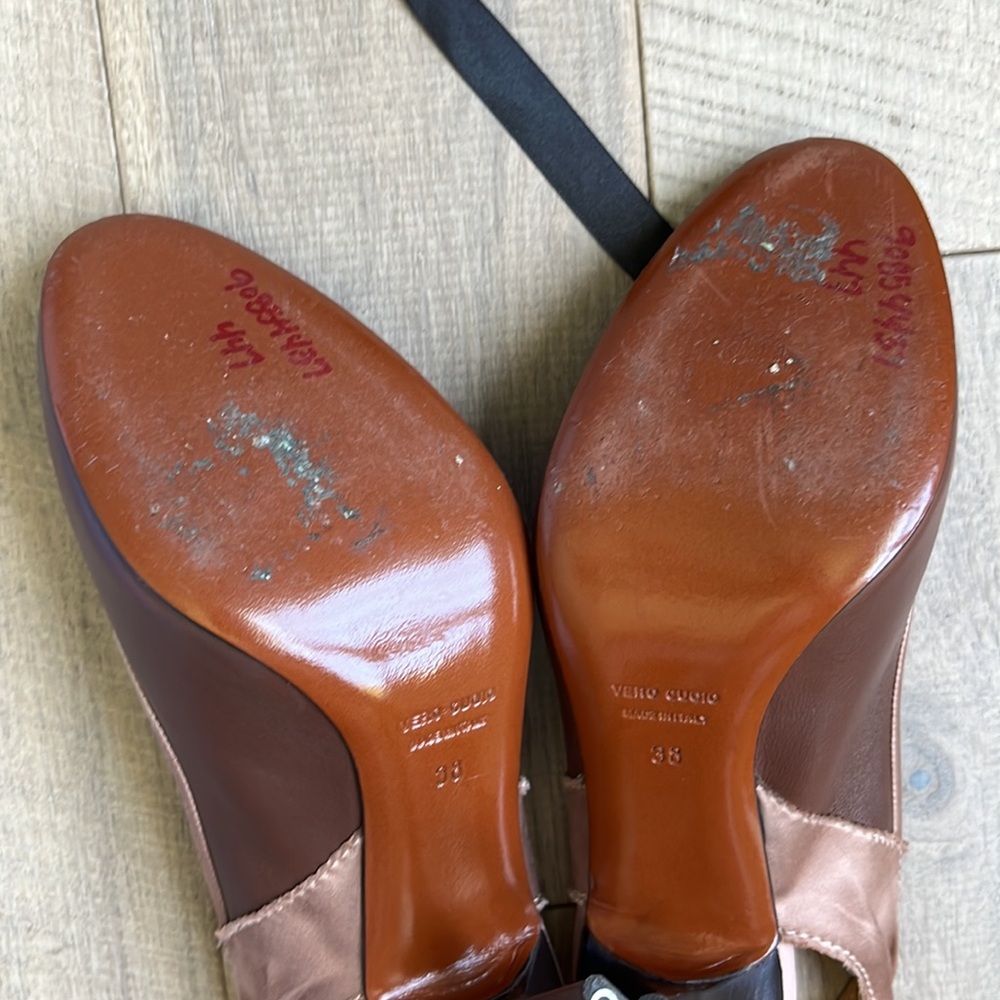 Lanvin Paris Bow Pumps ⭐️ - Picture 8 of 12